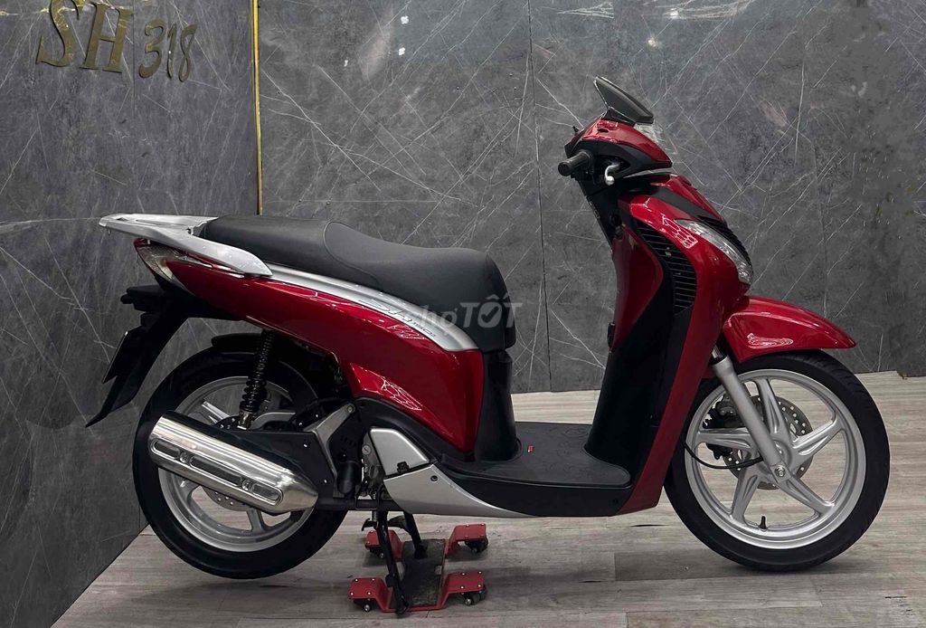 Honda SH 150i 2010 Красный Оригинальный мотор КРАСИВЫЙ НОМЕР