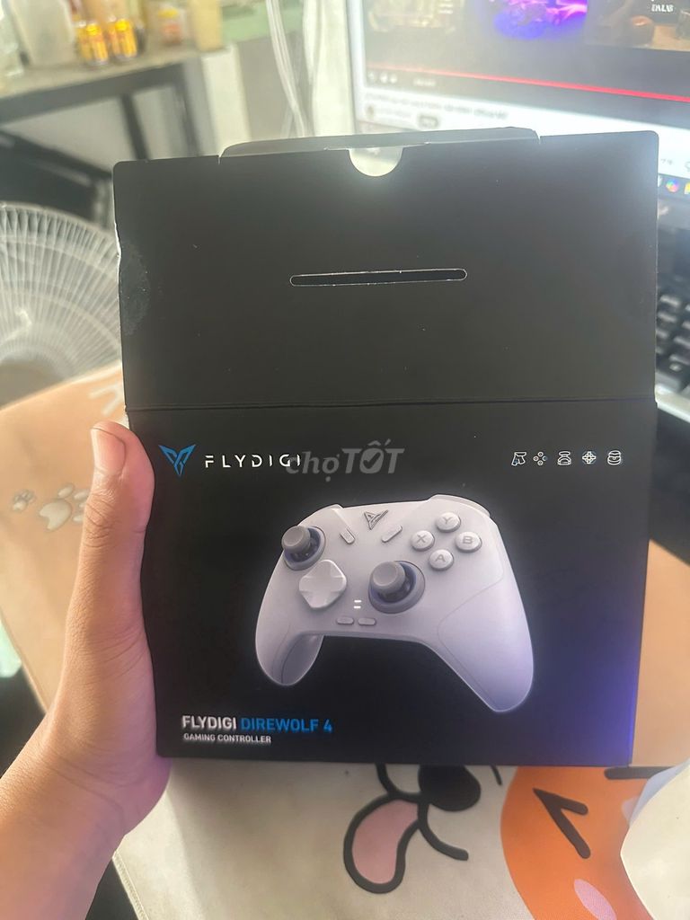 Tay cầm chơi game FLYDIGI DIREWOLF 4 Trắng. Mua bán Thiết bị chơi game tại Thành phố Dĩ An Bình Dương được đăng bởi Linh Đoàn hình 1