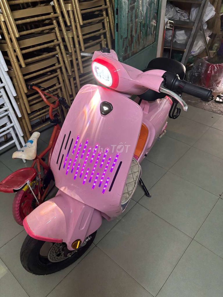 Xe máy điện scooter màu hồng. Mua bán Xe điện tại Quận 6 Tp Hồ Chí Minh được đăng bởi La Thanh Duc hình 4