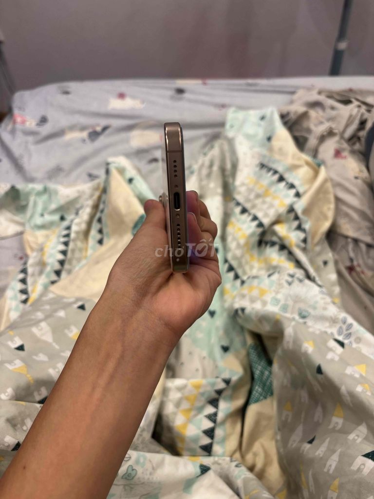Apple iPhone 16 Pro Max 256GB Việt Nam Đã sử dụng. Mua bán Điện thoại tại Quận Hoàn Kiếm Hà Nội được đăng bởi Nguyễn Huy Hiệu hình 1