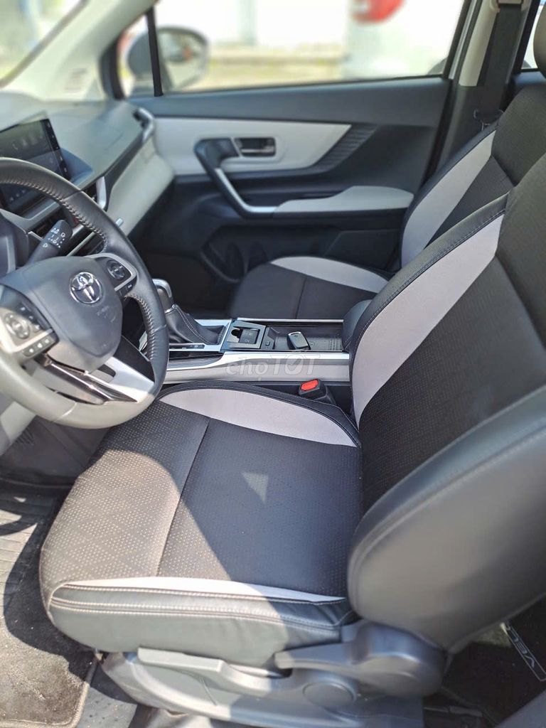 Toyota Veloz Cross Bạc 65.000km. Mua bán Ô tô tại Thành phố Biên Hòa Đồng Nai được đăng bởi Trần Thái Carpla HCM hình 7