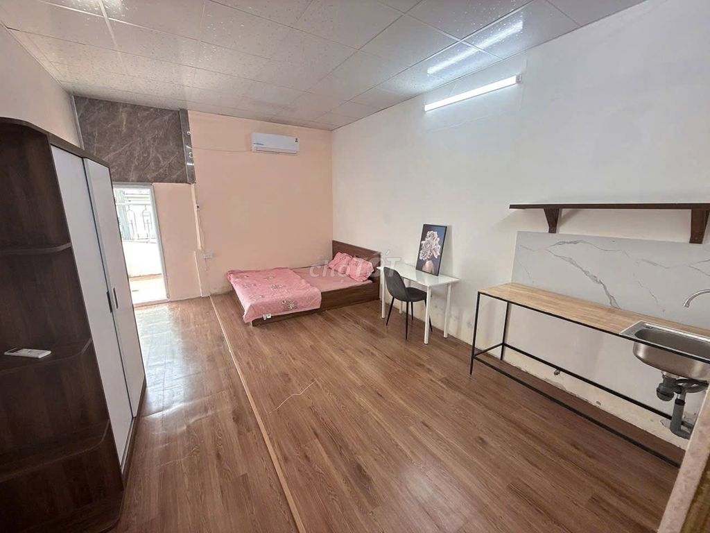 Номер в хостеле с открытым балконом, 3,9 этаж, Hai Ba Trung