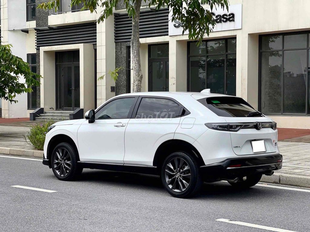 Honda HR-V RS sx 2022 siêu lướt màu trắng. Mua bán Ô tô tại Quận Cầu Giấy Hà Nội được đăng bởi Cao Quý hình 4