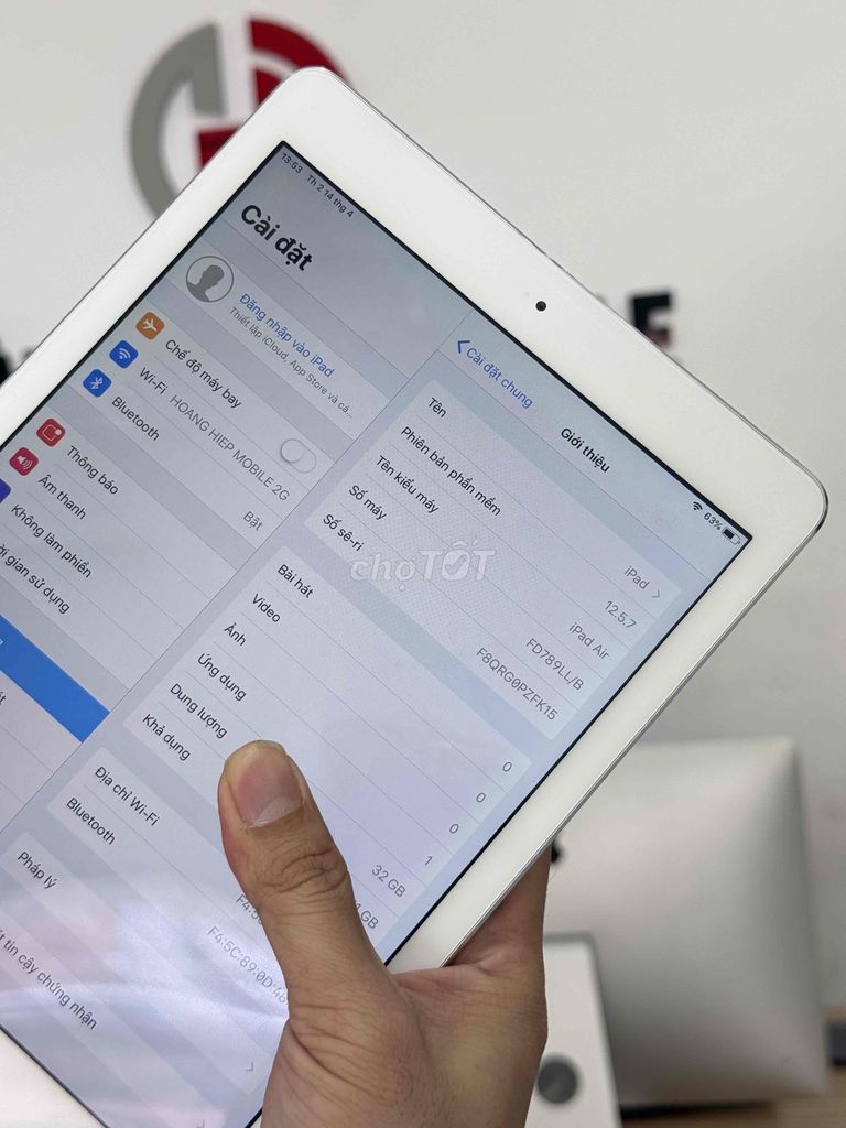 IPAD AIR 1 16GB 32GB WF P100% CÀI SẴN YOUTUBE. Mua bán Máy tính bảng tại Quận 7 Tp Hồ Chí Minh được đăng bởi Hoàng Hiệp Mobile hình 4