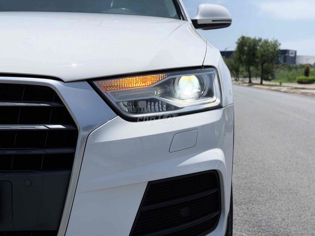 Ауди Q3 2015, 2,0 л, белый, 151 000 км