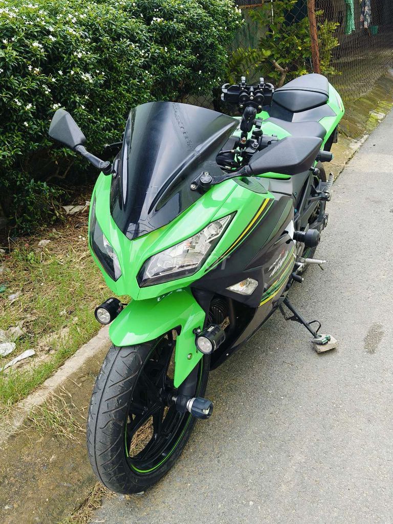 Kawasaki Ninja 300 2015 chính chủ siêu đẹp. Mua bán Xe máy tại Thành phố Thủ Đức Tp Hồ Chí Minh được đăng bởi HIỆP AN MOTO 233 QUỐC LỘ 13 CŨ HIỆP BÌNH PHƯỚC THỦ ĐỨC  hình 17