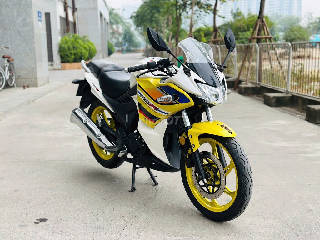 Honda CBR 150 Đèn Led  Trắng Vàng  2024 Nhập Thái