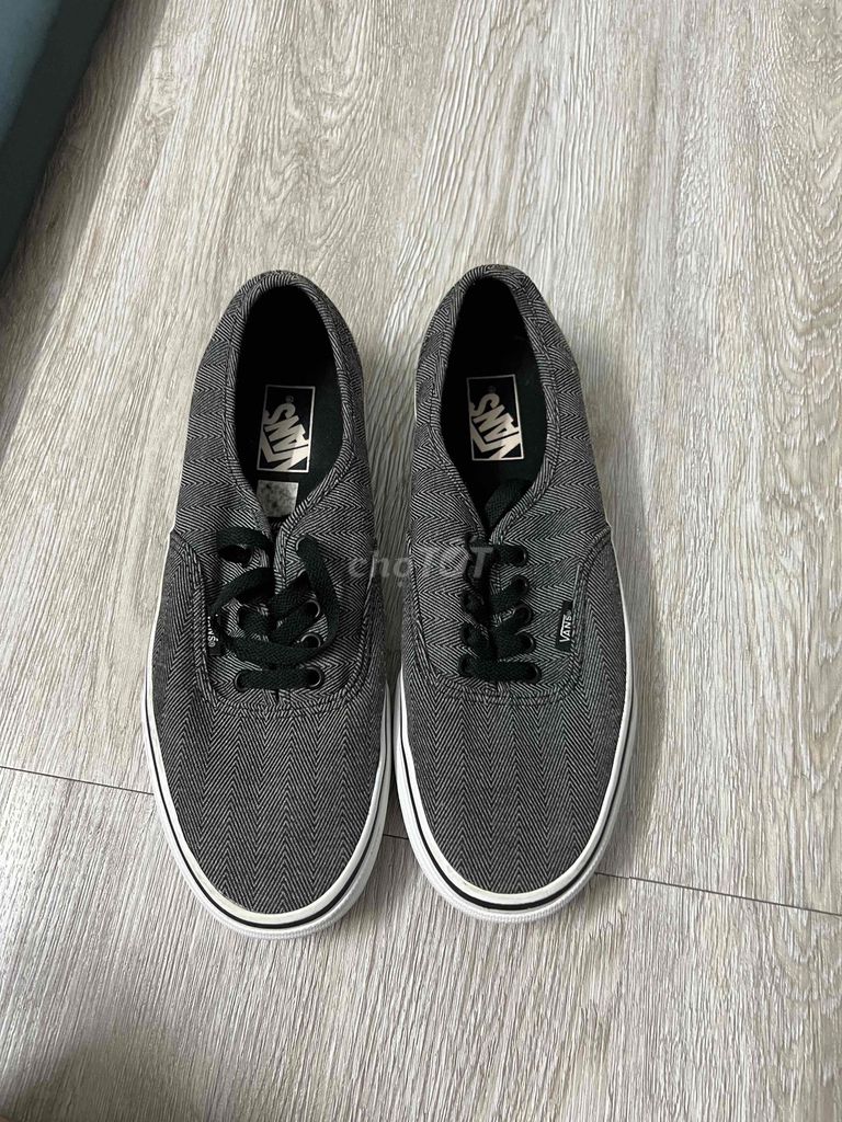 Giày thể thao Vans 42.5 Xám. Mua bán Giày dép tại Quận 1 Tp Hồ Chí Minh được đăng bởi Trần Lưu Dũ Liêm JACK hình 1