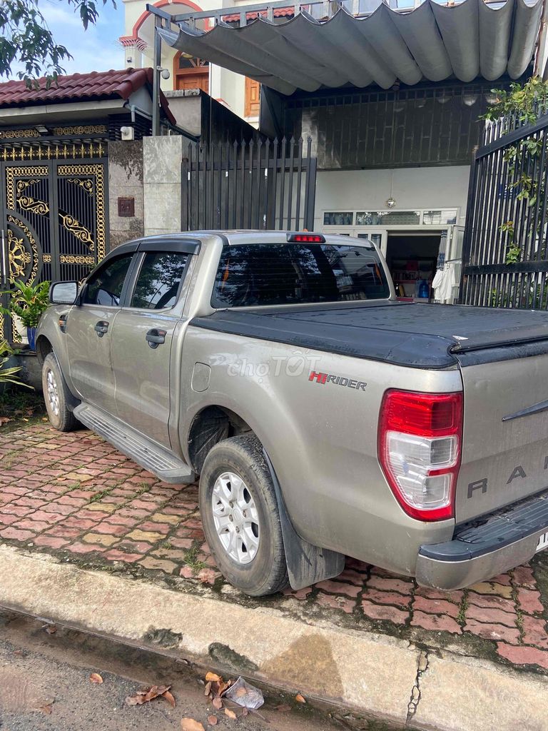 Ford Ranger 2016 XLS xe gia đình nhiều đồ chơi. Mua bán Ô tô tại Thành phố Thủ Dầu Một Bình Dương được đăng bởi Điện An Toàn hình 5
