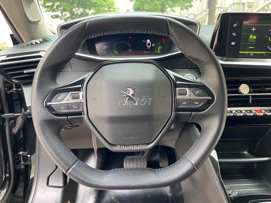 PEUGEOT 2008 GT LINE 2022 MÀU ĐEN 1 CHỦ CỰC MỚI. Mua bán Ô tô tại Thành phố Thủ Đức Tp Hồ Chí Minh được đăng bởi Nguyên Ô Tô Thủ Đức hình 10