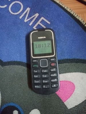 Điện thoại 1280 còn rất mới