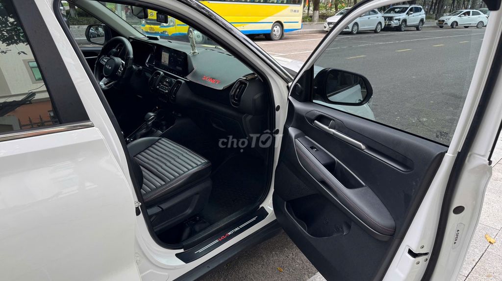 Kia Sonet 2023 Premium 1.5 AT - 31000 km. Mua bán Ô tô tại Thành phố Qui Nhơn Bình Định được đăng bởi Nguyễn Minh Vũ hình 10