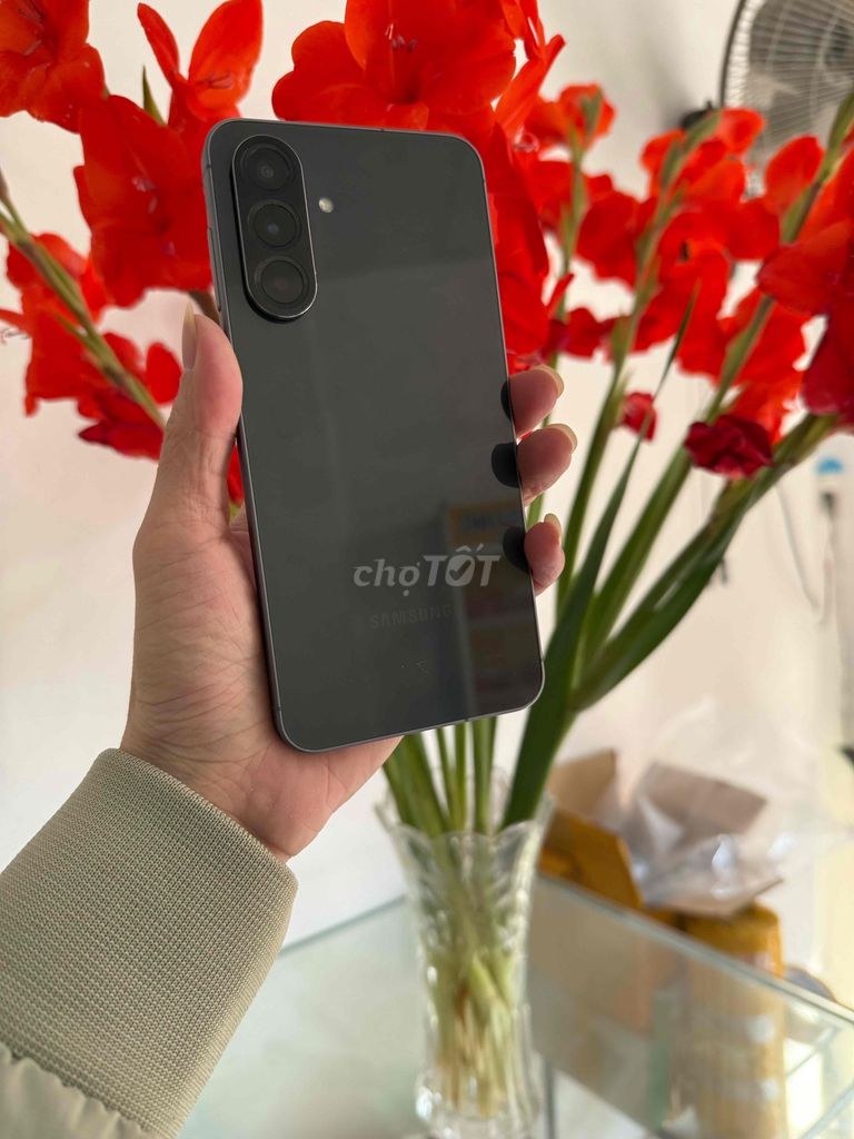 Samsung Galaxy A56 5G 8GB/128GB Đen. Mua bán Điện thoại tại Thành phố Buôn Ma Thuột Đắk Lắk được đăng bởi Nguyễn Tâm hình 1