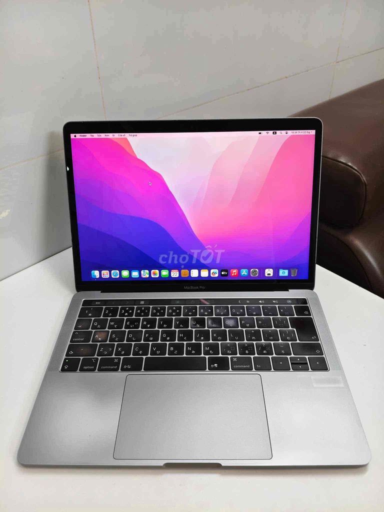 Macbook Pro 2018 13.3” i5/16/512