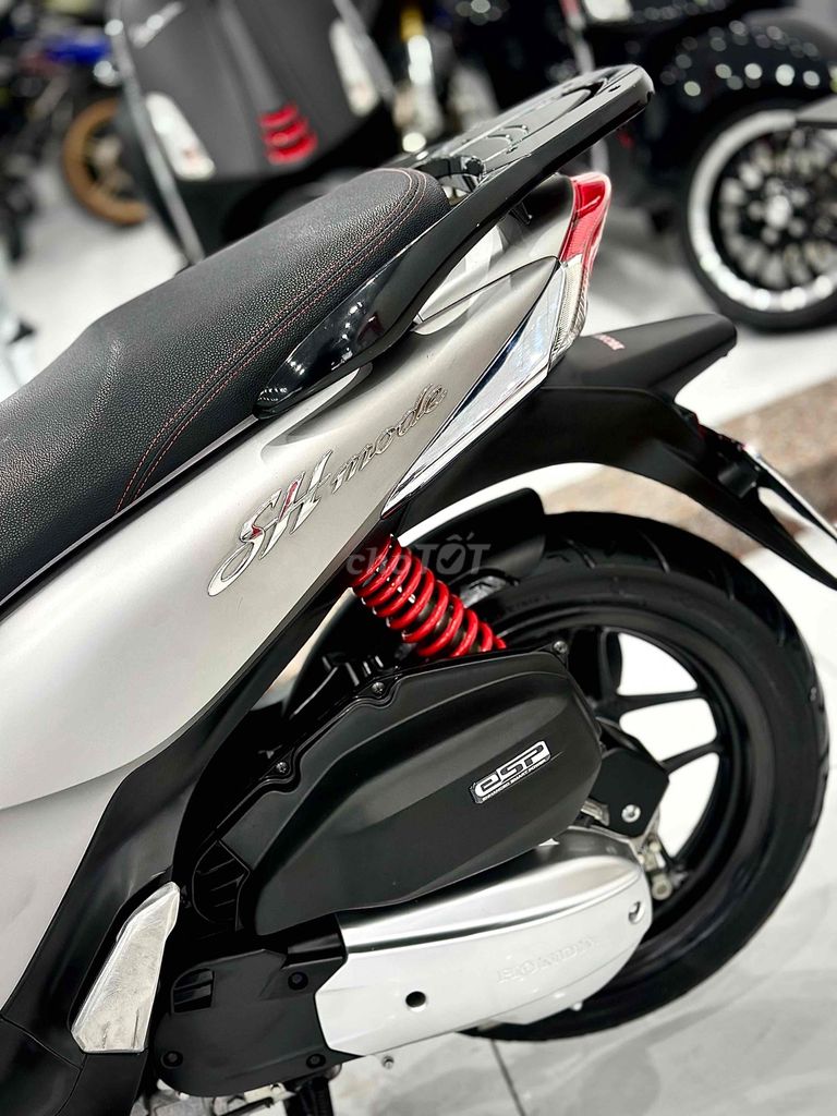 ShMode 2017 zin êm ( Hỗ trợ Trả GÓP ) 🔥🔥🔥. Mua bán Xe máy tại Thị xã Phú Mỹ Bà Rịa - Vũng Tàu được đăng bởi Cửa Hàng Xe Máy Phú Mỹ hình 8