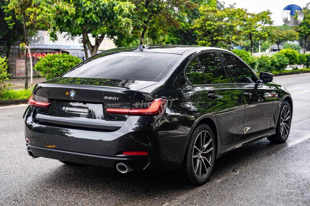 BMW 3 Series 2023 320i Sport Line - 1v3 km. Mua bán Ô tô tại Quận Long Biên Hà Nội được đăng bởi H3T Auto Việt Nam hình 1