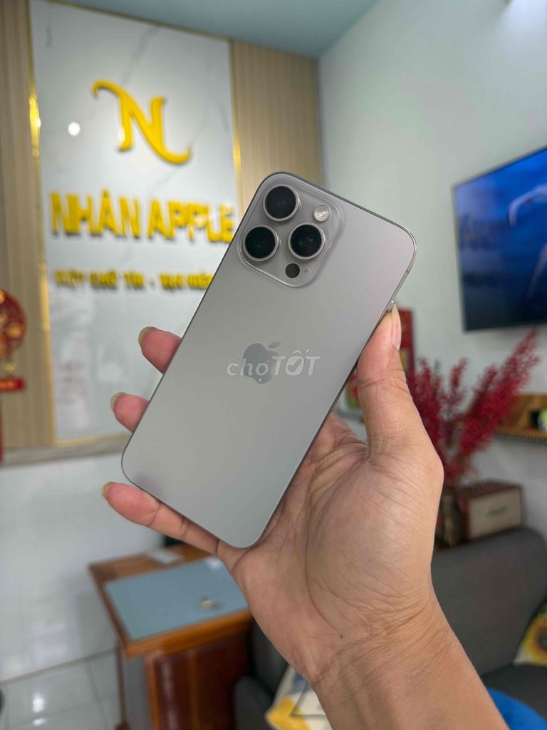 IPHONE 15 PROMAX 256gb TITAN VN/a ZIN ÁP ĐẸP 99%. Mua bán Điện thoại tại Thành phố Cà Mau Cà Mau được đăng bởi NHAN APPLE hình 1