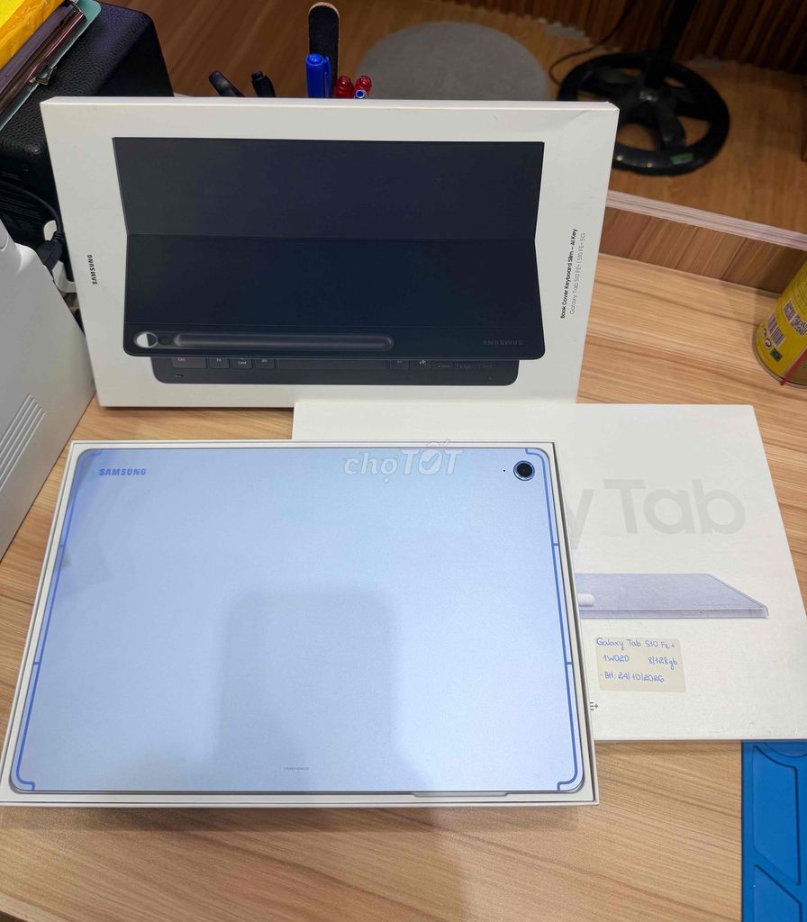 Samsung Tab S10 FE Plus + Bàn phím , bh 24/10/26. Mua bán Máy tính bảng tại Quận 10 Tp Hồ Chí Minh được đăng bởi Đăng Sơn Store hình 1