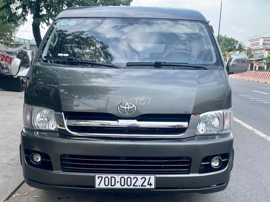 Toyota Hiace 2006 - 1234 km