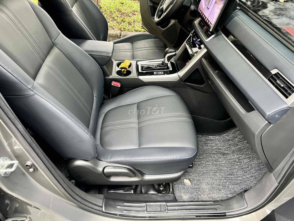 ✅Xpander Cross 2025 odo 5.000km full đồ chơi. Mua bán Ô tô tại Thành phố Thủ Đức Tp Hồ Chí Minh được đăng bởi Sơn hình 8