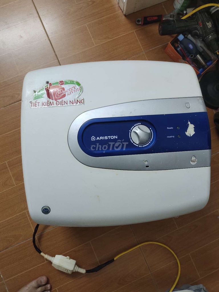 Bình nóng lạnh Ariston 30L. Mua bán Thiết bị vệ sinh, nhà tắm tại Quận Long Biên Hà Nội được đăng bởi Nguyễn mạnh  hình 1