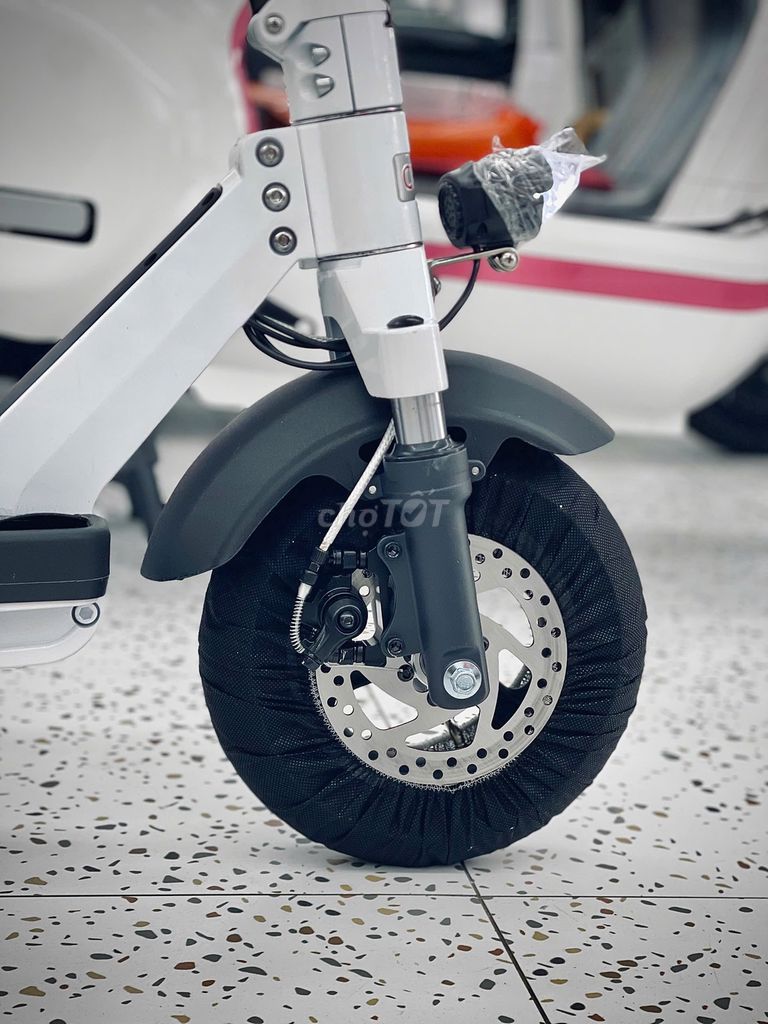 scooter gấp gọn siêu tiện lợi độ bền cao. Mua bán Xe điện tại Thành phố Biên Hòa Đồng Nai được đăng bởi XE ĐIỆN XSBOT hình 5