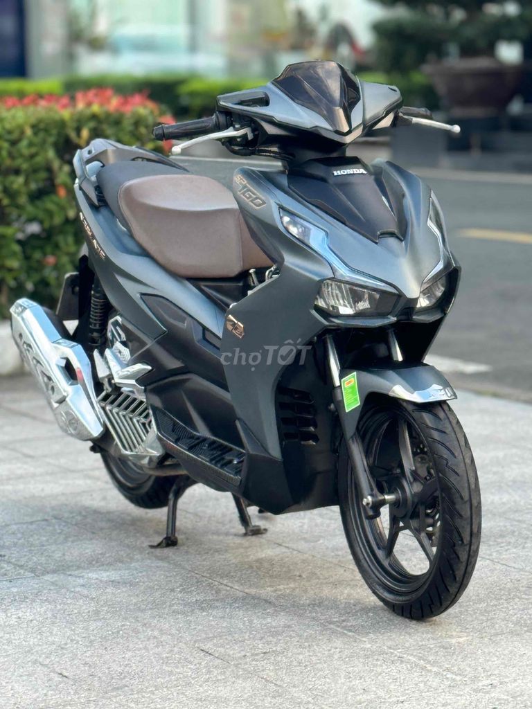 Honda- Air blade 160cc 2023 chạy chuẩn 7.000km