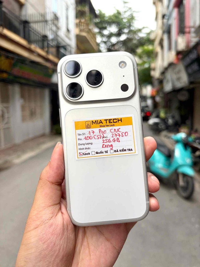 Apple iPhone 17 Pro 256GB Trắng 100%. Mua bán Điện thoại tại Quận Ba Đình Hà Nội được đăng bởi Huy Trần hình 1