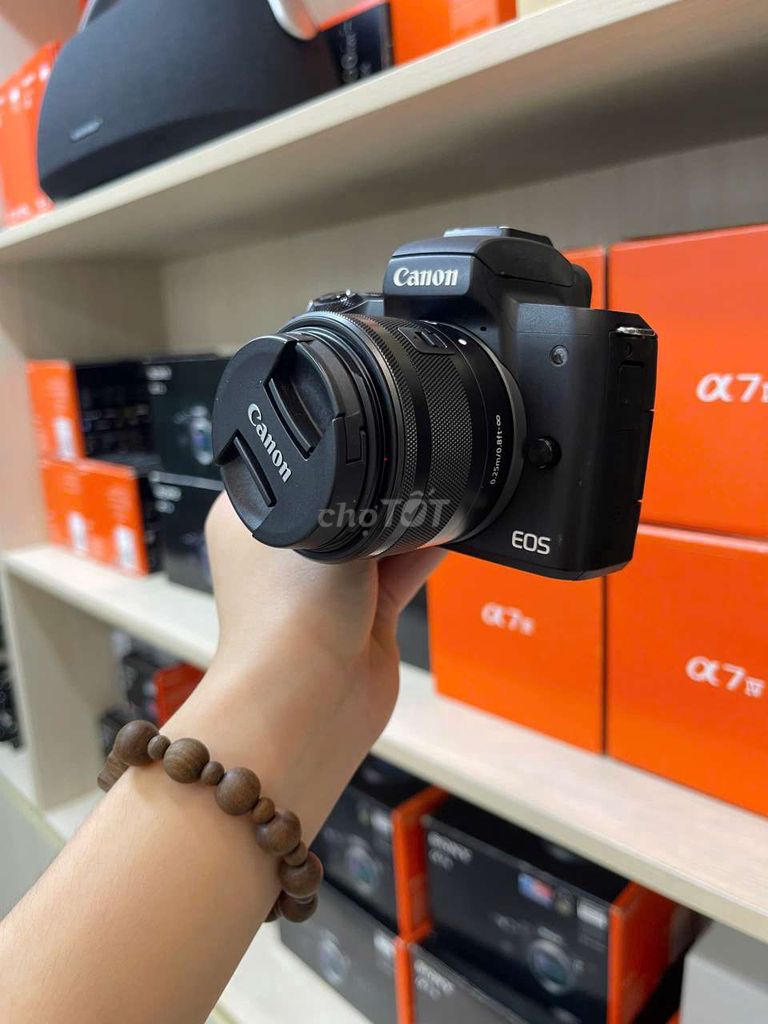 Máy ảnh Canon Kiss M Đen 4K. Mua bán Máy ảnh, Máy quay tại Quận Hà Đông Hà Nội được đăng bởi Đtnh hình 1