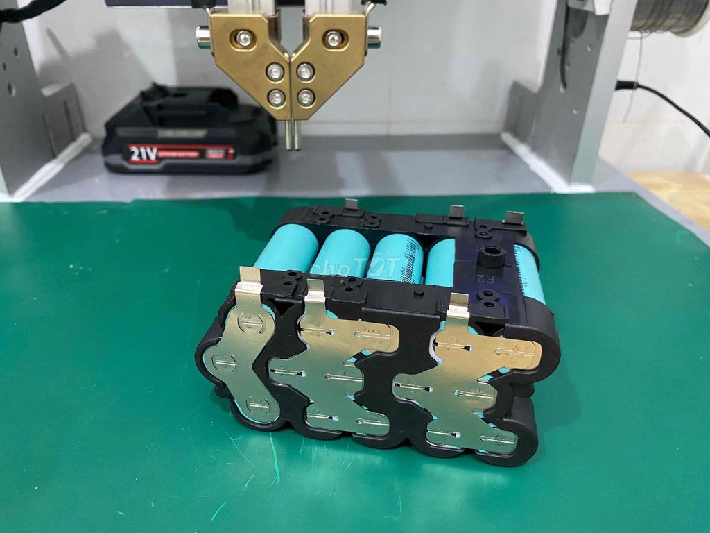 Pin sạc 2000mAh 20A 21V Mới 100%. Mua bán Đồ chuyên dụng, Giống nuôi trồng tại Huyện Quảng Điền Thừa Thiên Huế được đăng bởi Trần Hải Dương hình 1