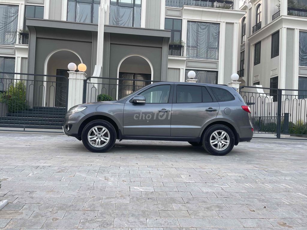Hyundai Santa Fe 2011 - 168888 km. Mua bán Ô tô tại Quận Tây Hồ Hà Nội được đăng bởi long hình 1