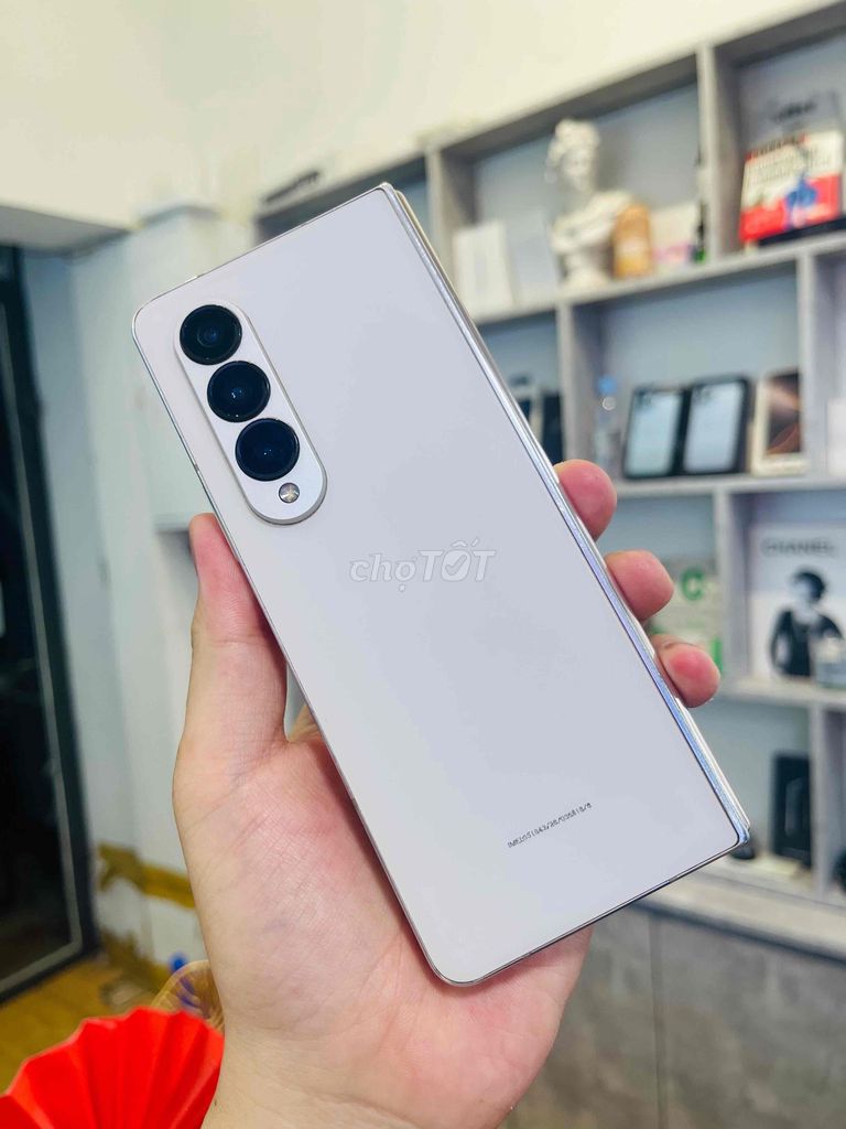 Samsung Galaxy Z Fold4 256GB Trắng 98%. Mua bán Điện thoại tại Quận 3 Tp Hồ Chí Minh được đăng bởi Nguyễn Văn Tài hình 1