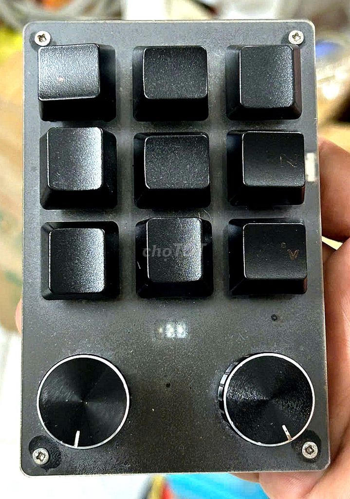 Bàn phím mini Đen 9 nút 2 volume. Mua bán Phụ kiện (Màn hình, Chuột...) tại Quận Phú Nhuận Tp Hồ Chí Minh được đăng bởi hoa le 4 hình 1