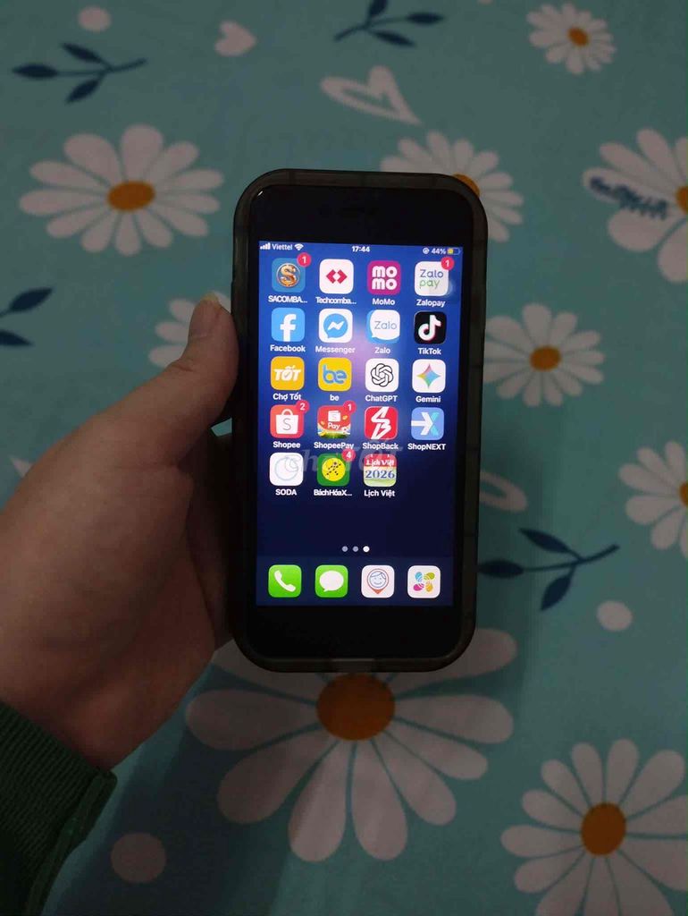 Apple iPhone 8 64GB Đen Đã sử dụng. Mua bán Điện thoại tại Quận 8 Tp Hồ Chí Minh được đăng bởi Chanh Tây hình 1