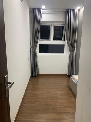 Căn hộ chung cư Sky Center - Phổ Quang :2p ngủ, nội thất,giá 15tr5