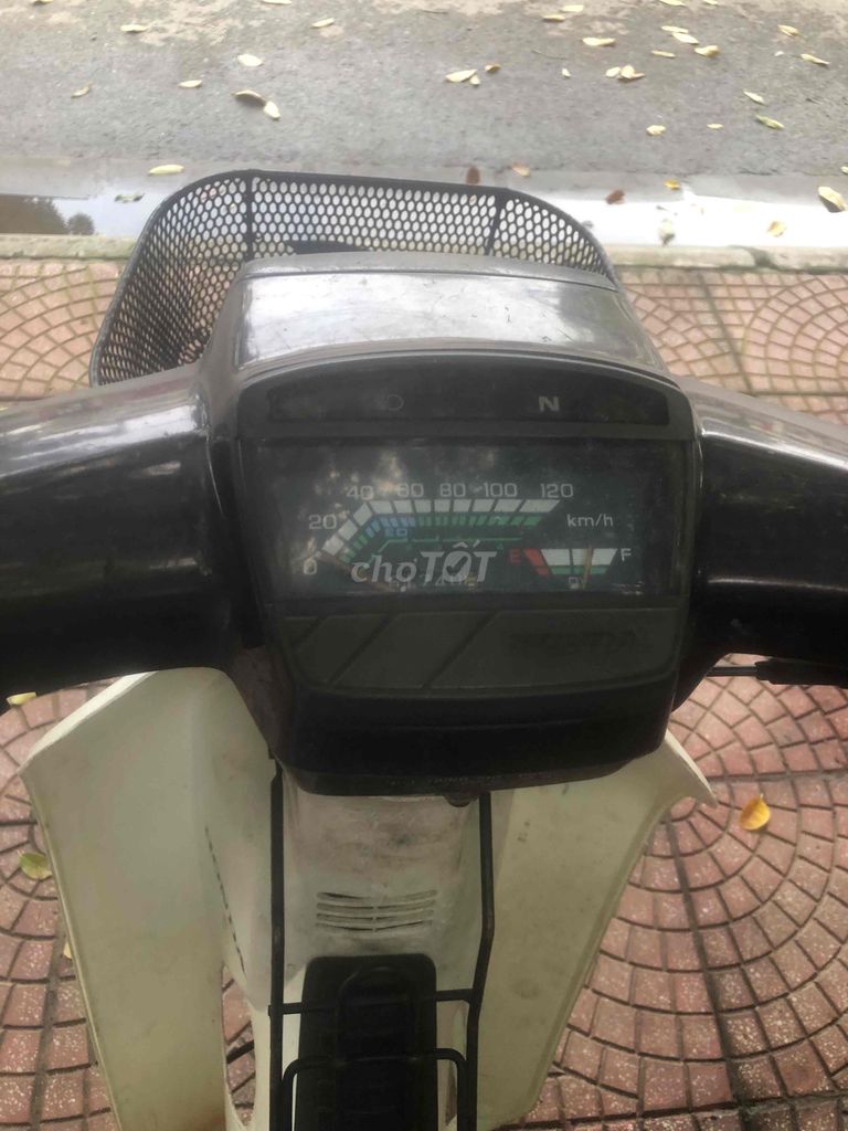 Honda Dream белая, черная
