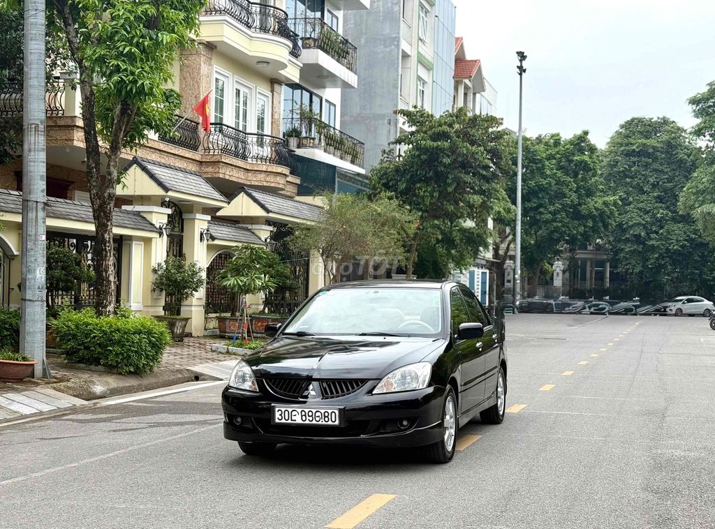 Mitsubishi Lancer 2005 Gala 2.0 AT - 138000 km. Mua bán Ô tô tại Quận Long Biên Hà Nội được đăng bởi Thế Anh hình 2