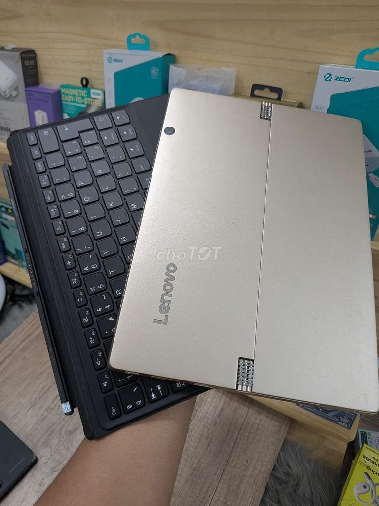 Lenovo Miix 720 i7 7th 16/256GB thunderbolt + phím. Mua bán Laptop tại Quận 8 Tp Hồ Chí Minh được đăng bởi Đam Mê Công Nghệ hình 1