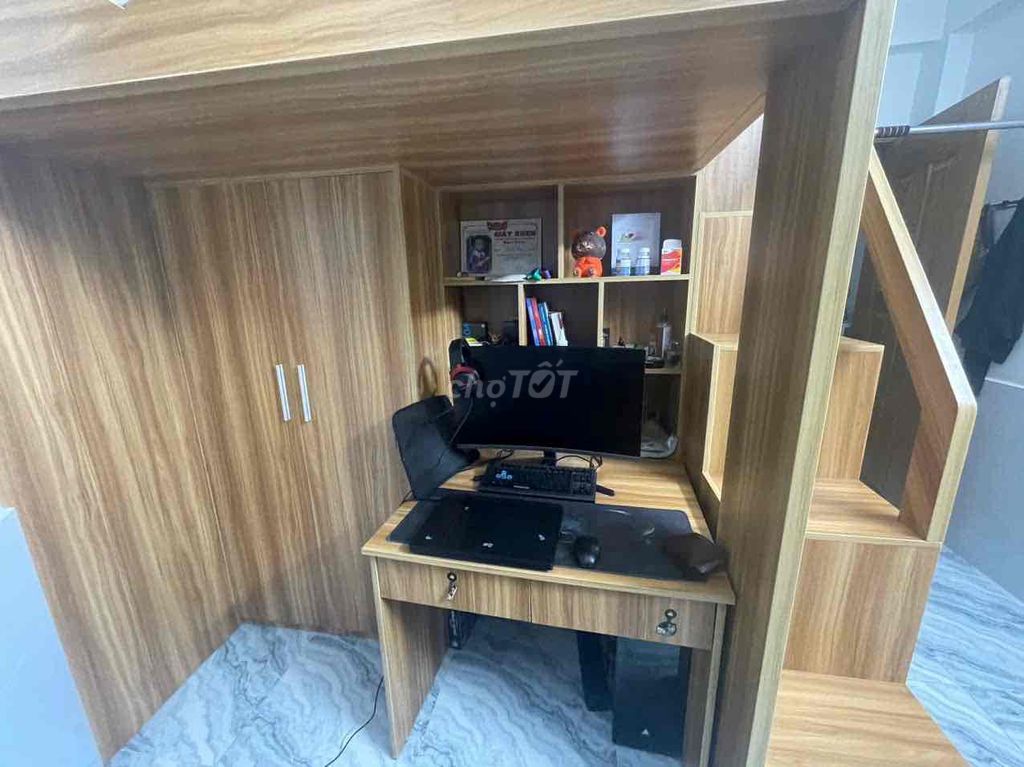 Giường tầng kết hợp tủ quần áo và bàn học. Mua bán Giường, chăn ga gối nệm tại Quận Bình Thạnh Tp Hồ Chí Minh được đăng bởi LE DINH DIEU THAO hình 1