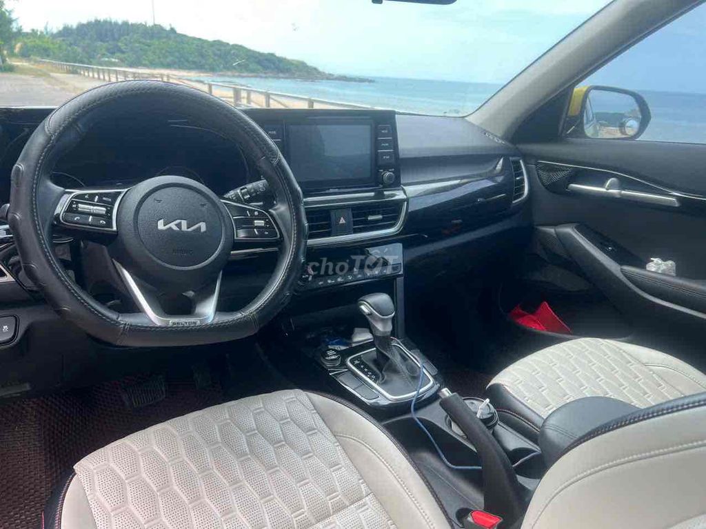 Kia Seltos 2022 1.6 AT Luxury  - 30000 km. Mua bán Ô tô tại Thị xã Kỳ Anh Hà Tĩnh được đăng bởi HOÀNG KY AUTO hình 3
