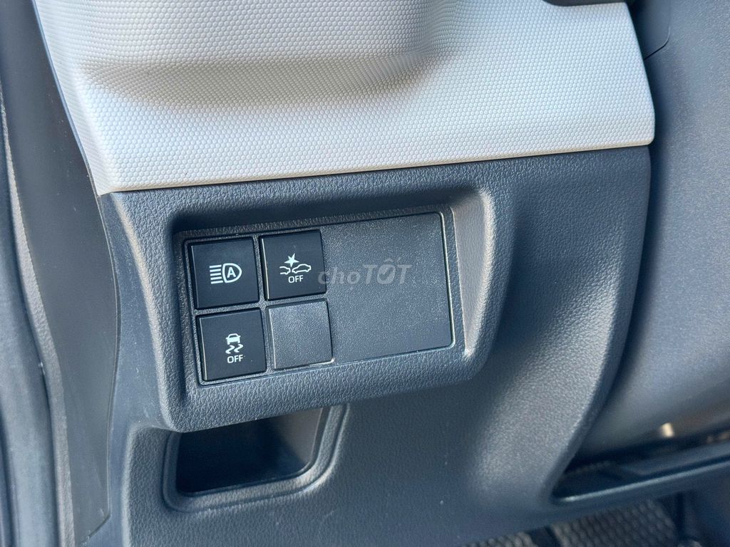 Toyota Veloz Cross CVT Top 2022. Mua bán Ô tô tại Quận Long Biên Hà Nội được đăng bởi Long Biên Cars hình 14