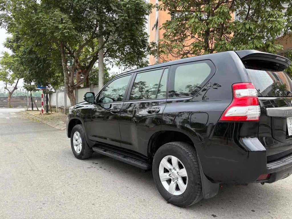 Toyota Land Cruiser Prado 2014 TXL 2.7L - 10000 km. Mua bán Ô tô tại Quận Hai Bà Trưng Hà Nội được đăng bởi Bùi hiển hình 7