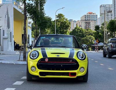 MINI Cooper S mui trần sx 2018 siêu đẹp. Mua bán Ô tô tại Quận Cầu Giấy Hà Nội được đăng bởi Cao Quý