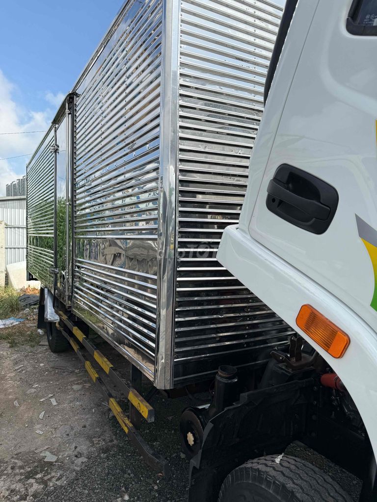 Veam Huyndai 3490kg. 2015.. thùng 6.1m .. xe Zin. Mua bán Xe tải, xe ben tại Huyện Bình Chánh Tp Hồ Chí Minh được đăng bởi Bãi Xe Ô tô Cường Phát hình 6