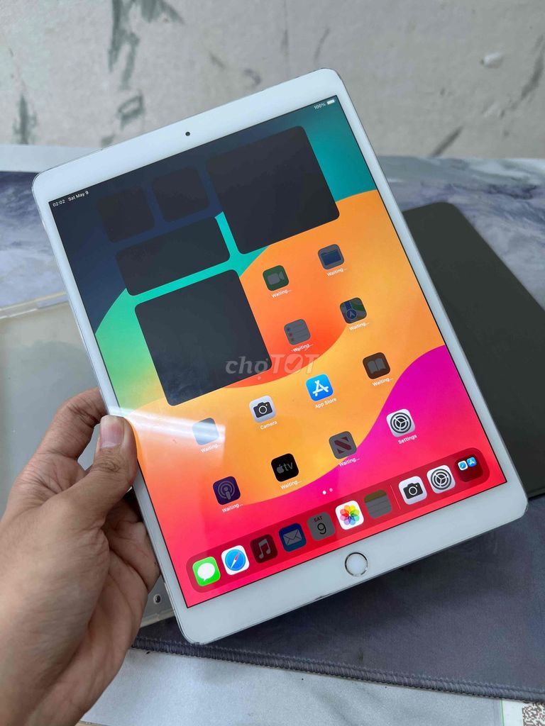 iPad Pro 10.5 64GB Bạc cần thanh lý. Mua bán Máy tính bảng tại Quận Nam Từ Liêm Hà Nội được đăng bởi Tiến Đạt hình 1