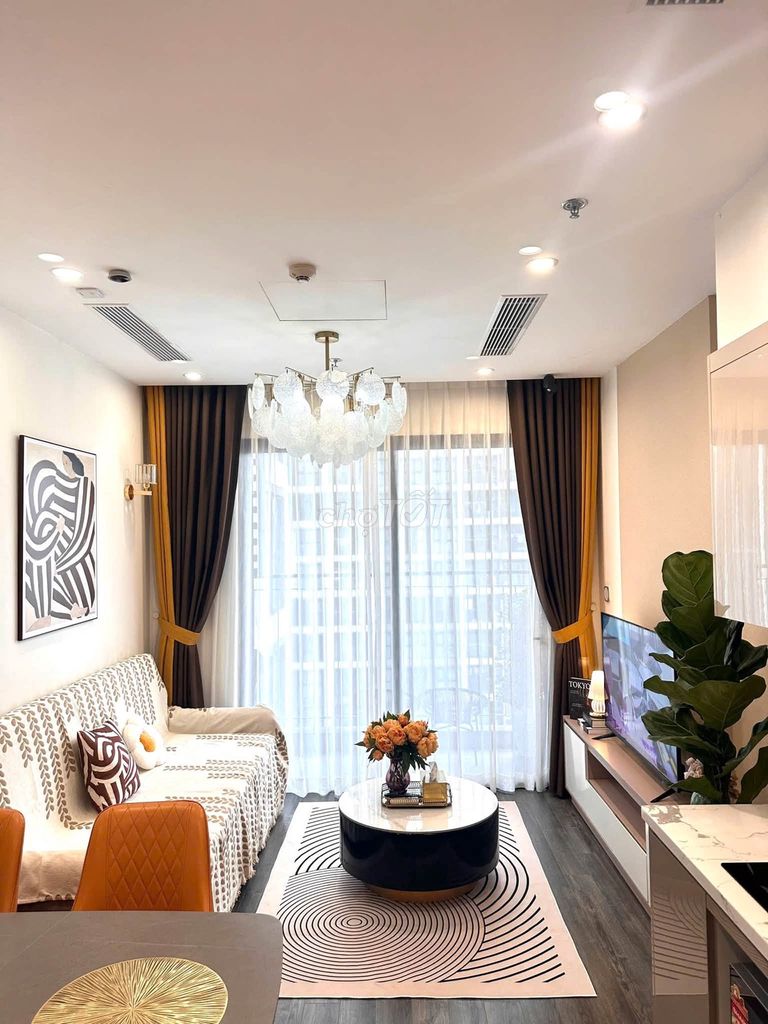Квартира с 1 спальней в Vinhomes Ocean Park, красивый интерьер
