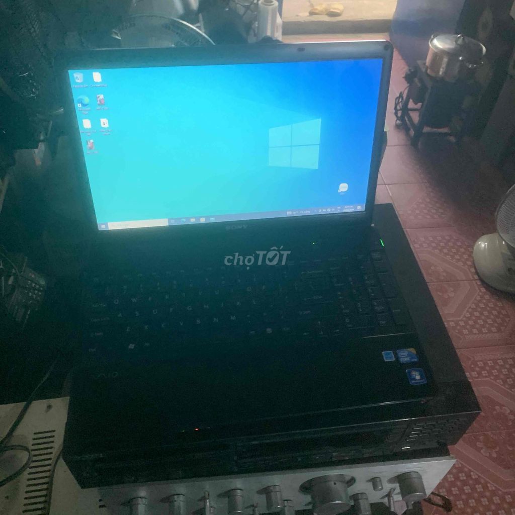 Sony Core i5 màu Đen. Mua bán Laptop tại Quận Tân Phú Tp Hồ Chí Minh được đăng bởi anh nam hình 1