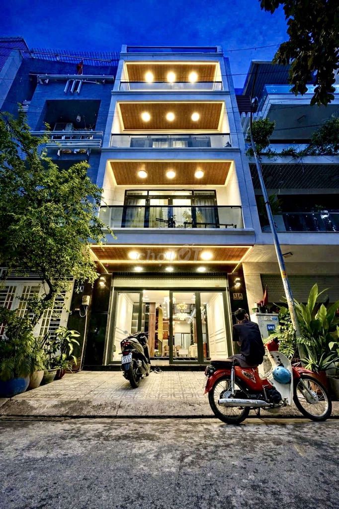 NHÀ CÓ THANG MÁY KHU CÔNG ÍCH PHƯỜNG PHÚ MỸ QUẬN 7