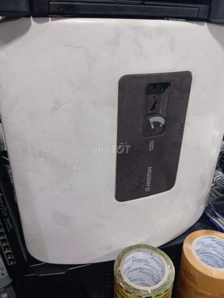 Bình nóng lạnh Ariston Trắng. Mua bán Thiết bị vệ sinh, nhà tắm tại Quận Gò Vấp Tp Hồ Chí Minh được đăng bởi loan nk hình 1
