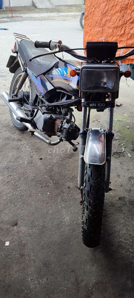 Honda Win 100 Đen 243 km. Mua bán Xe máy tại Huyện Bình Chánh Tp Hồ Chí Minh được đăng bởi Hùng đặng hình 1